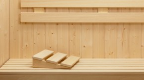 Zusatzaustattung Röger Sauna: Kopfkeil und Rückenlehne in der Sauna Origo